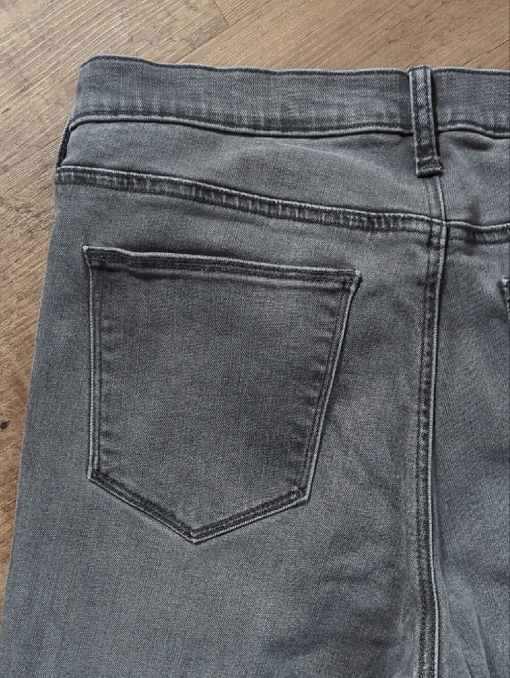 Women's GAP Gray/Black True Skinny Jeans, 31R - Picture 10 of 10